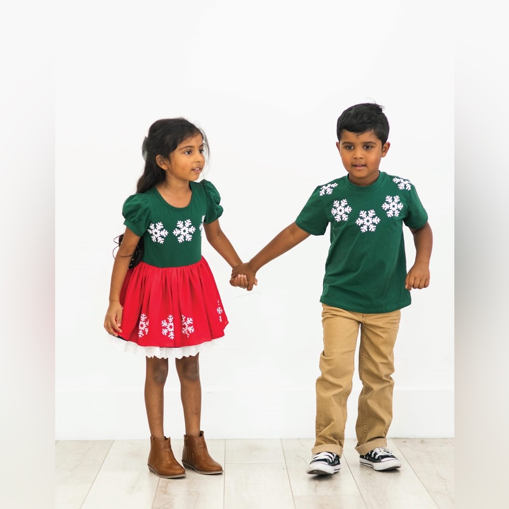Taylor Joelle Snowflake Tee